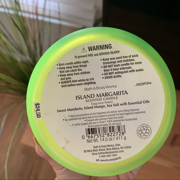 New Bath & body works Island margarita scented 3 wick candle - Picture 6 of 6